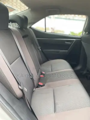 Toyota Corolla 2017 Silver