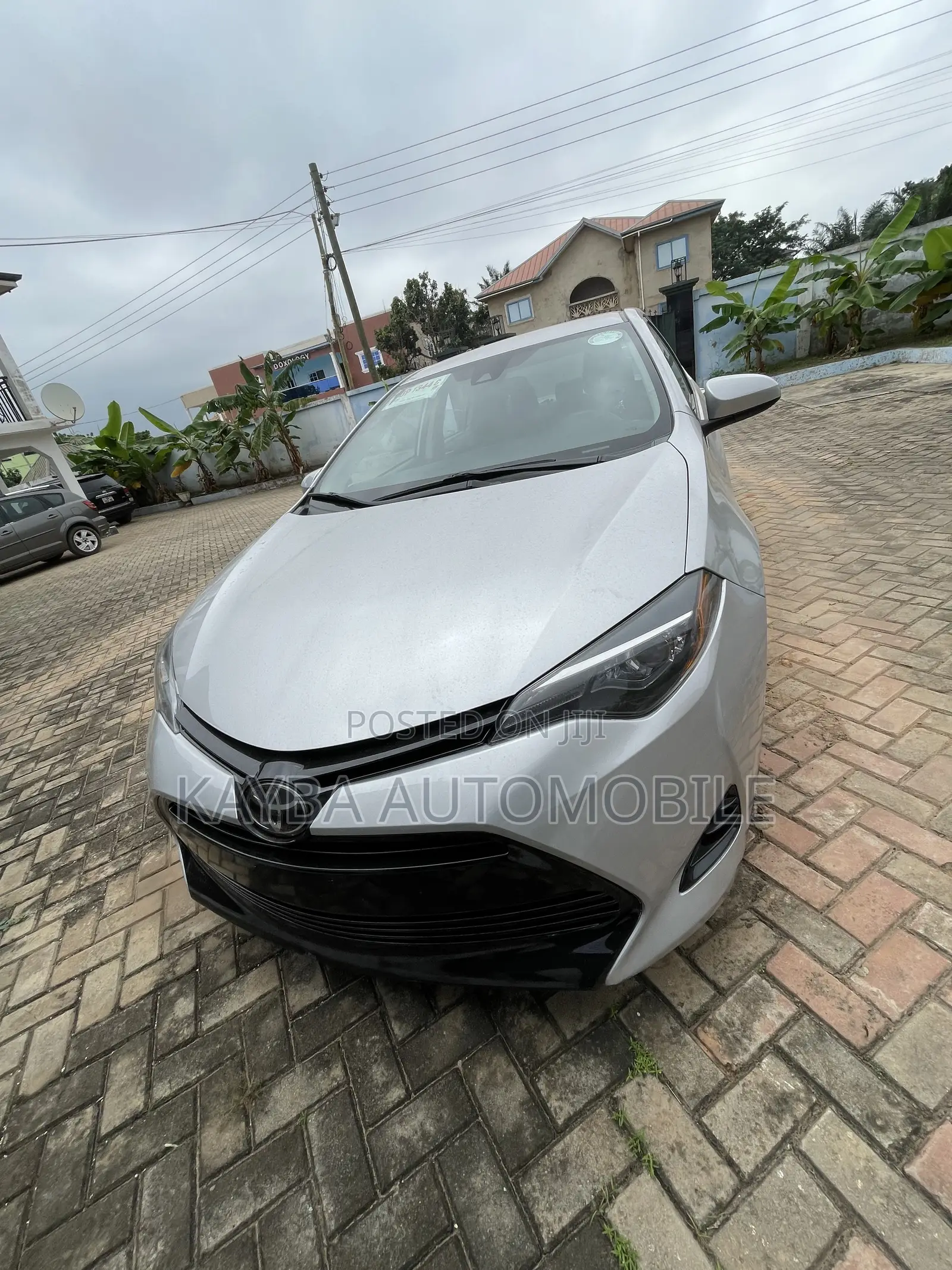 Toyota Corolla 2017 Silver