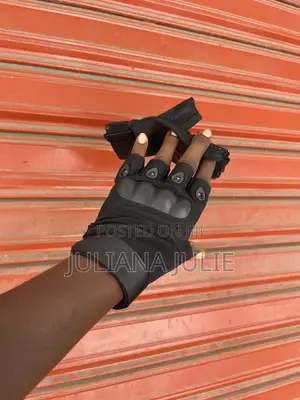 Original Gym Gloves Available at Cool Price