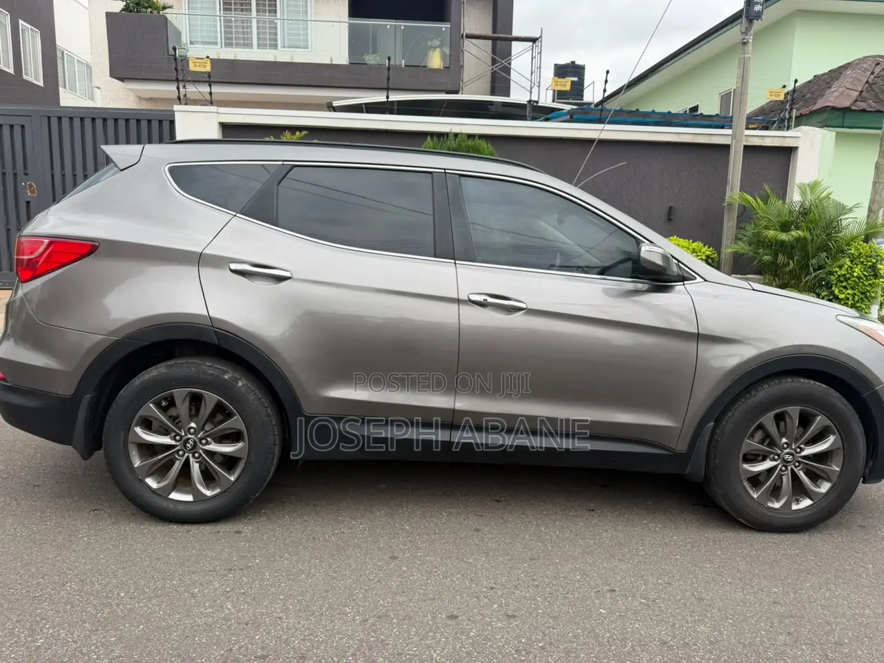 Hyundai Santa Fe Limited 4dr SUV (3.3L 6cyl 6A) 2014 Gray