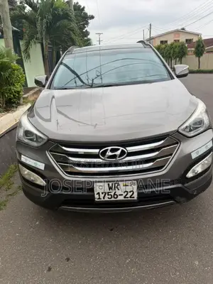 Hyundai Santa Fe Limited 4dr SUV (3.3L 6cyl 6A) 2014 Gray