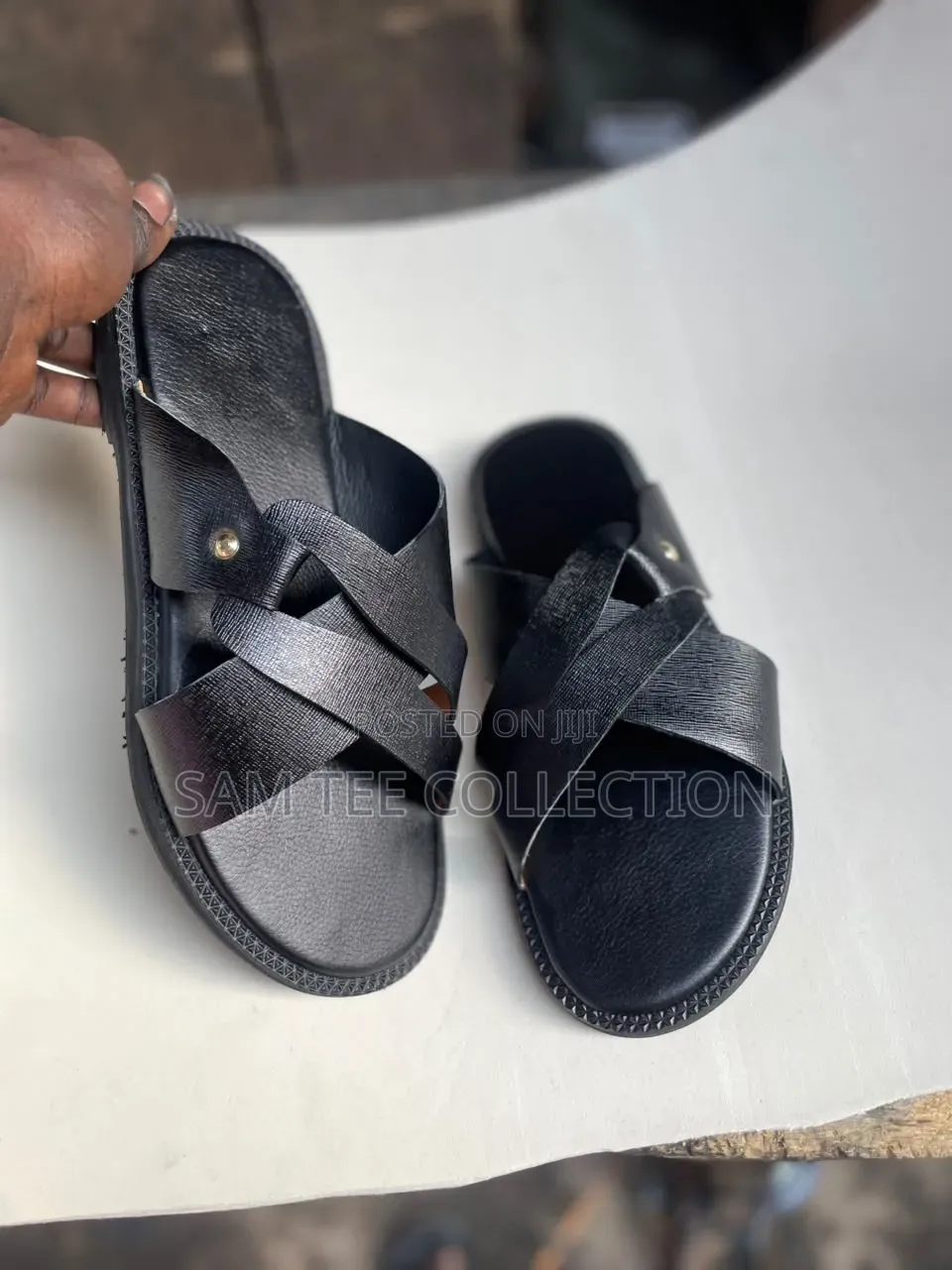 Fashionable Men's Slippers. In Different Styles. Free Delivery!!