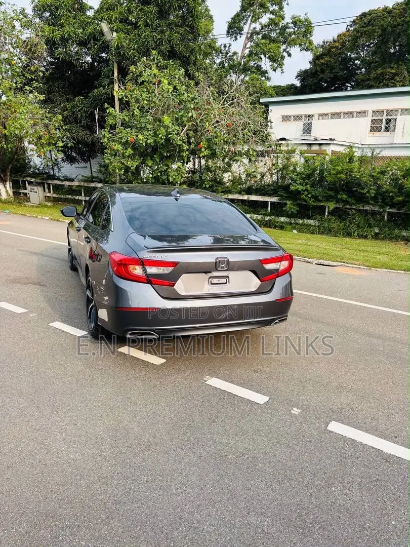 Honda Accord Sport (1.5L 4cyl Turbo CVT) 2019 Gray