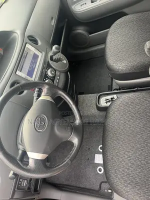 Toyota Sienta 1.5 FWD 2013 Black