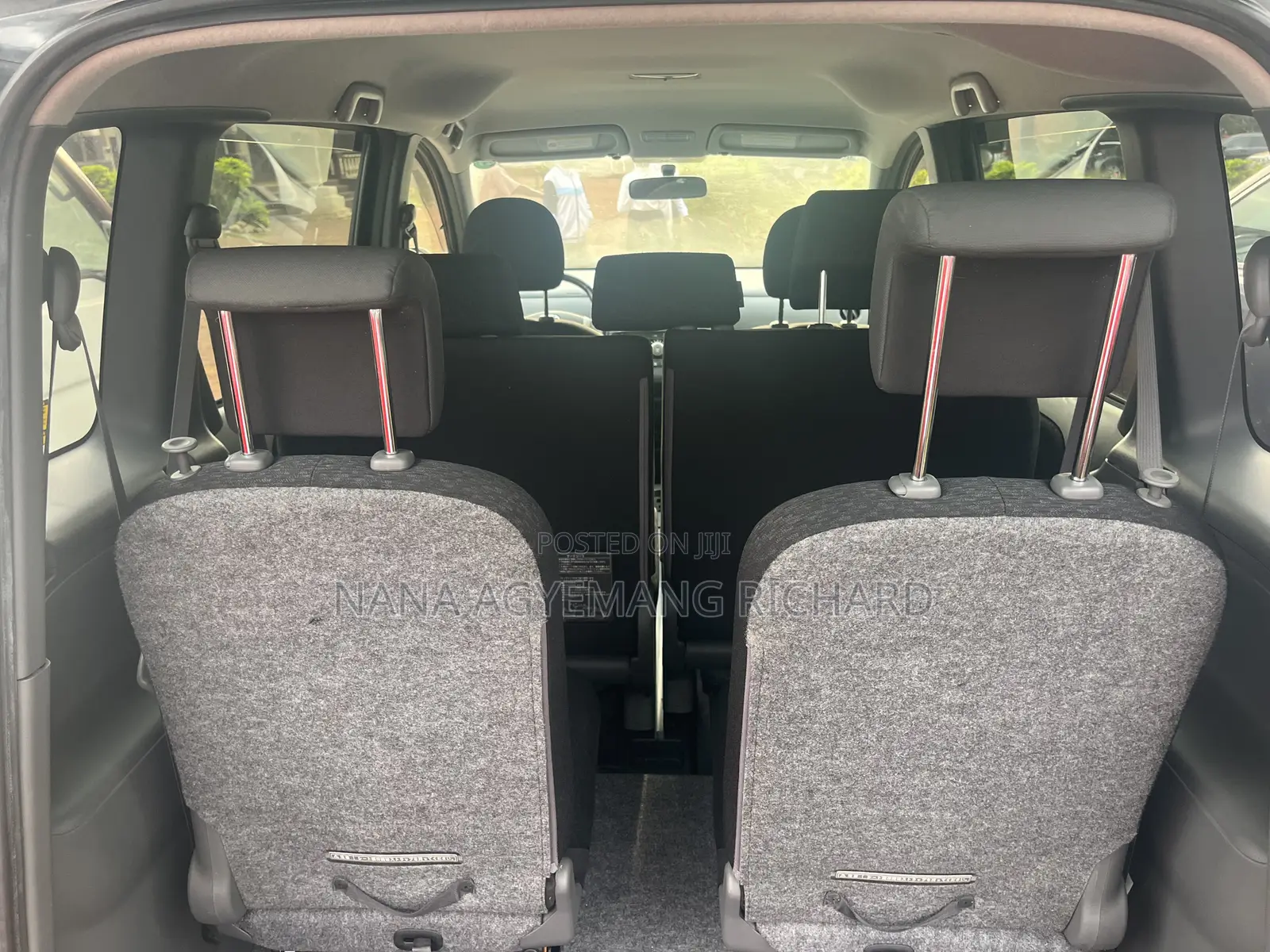 Toyota Sienta 1.5 FWD 2013 Black