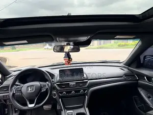 Honda Accord Sport (2.0L 4cyl Turbo 10A) 2019 Gray
