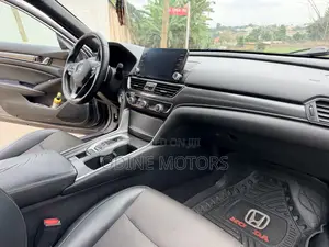 Honda Accord Sport (2.0L 4cyl Turbo 10A) 2019 Gray