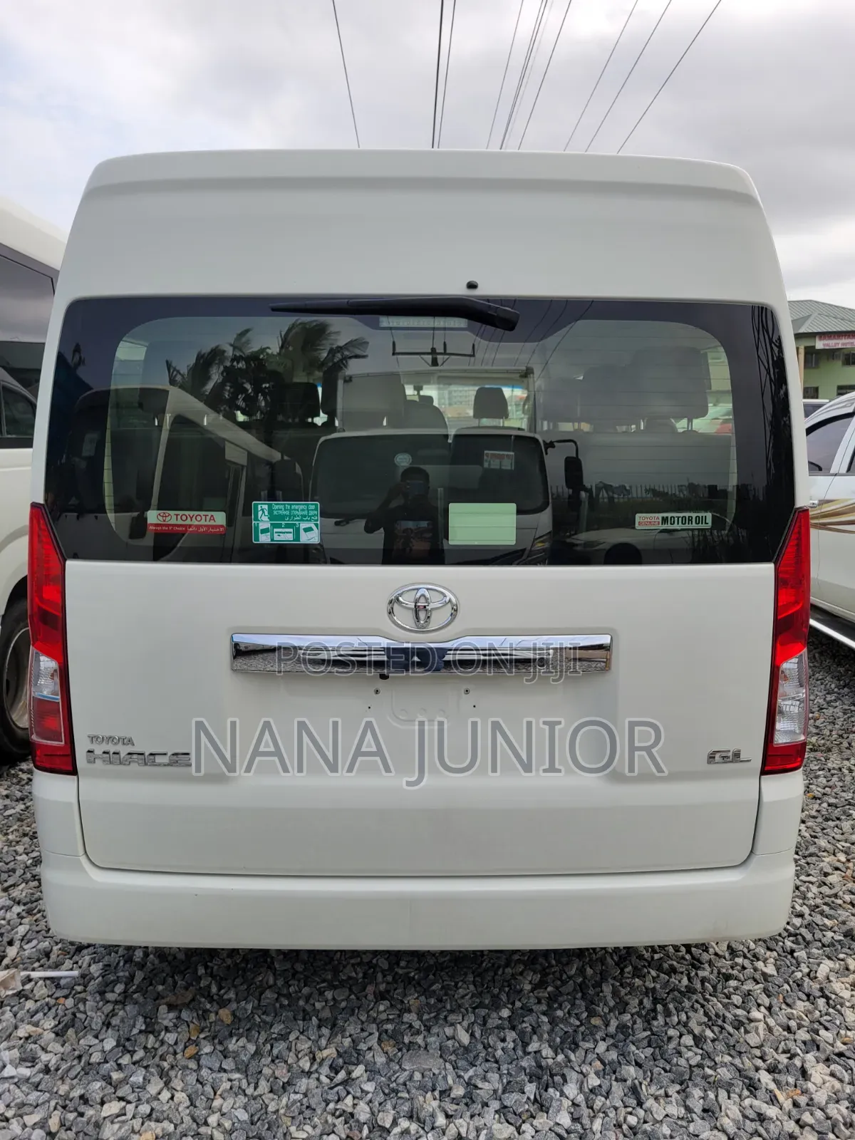 Toyota HiAce 2021 White