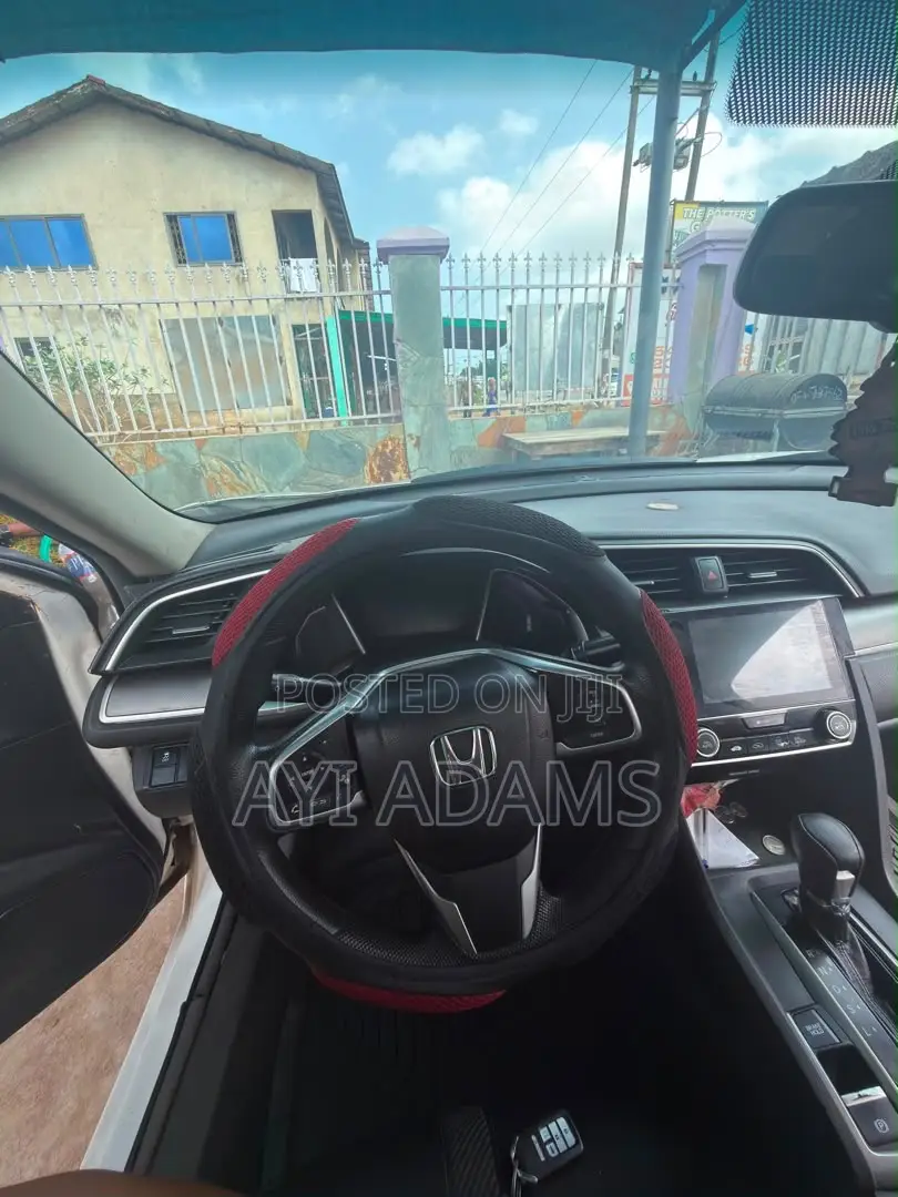 Honda Civic EX Sedan 2018 White
