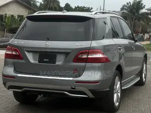 Mercedes-Benz M Class ML400 4MATIC 4dr SUV AWD (3.0L 6cyl Turbo 7A)