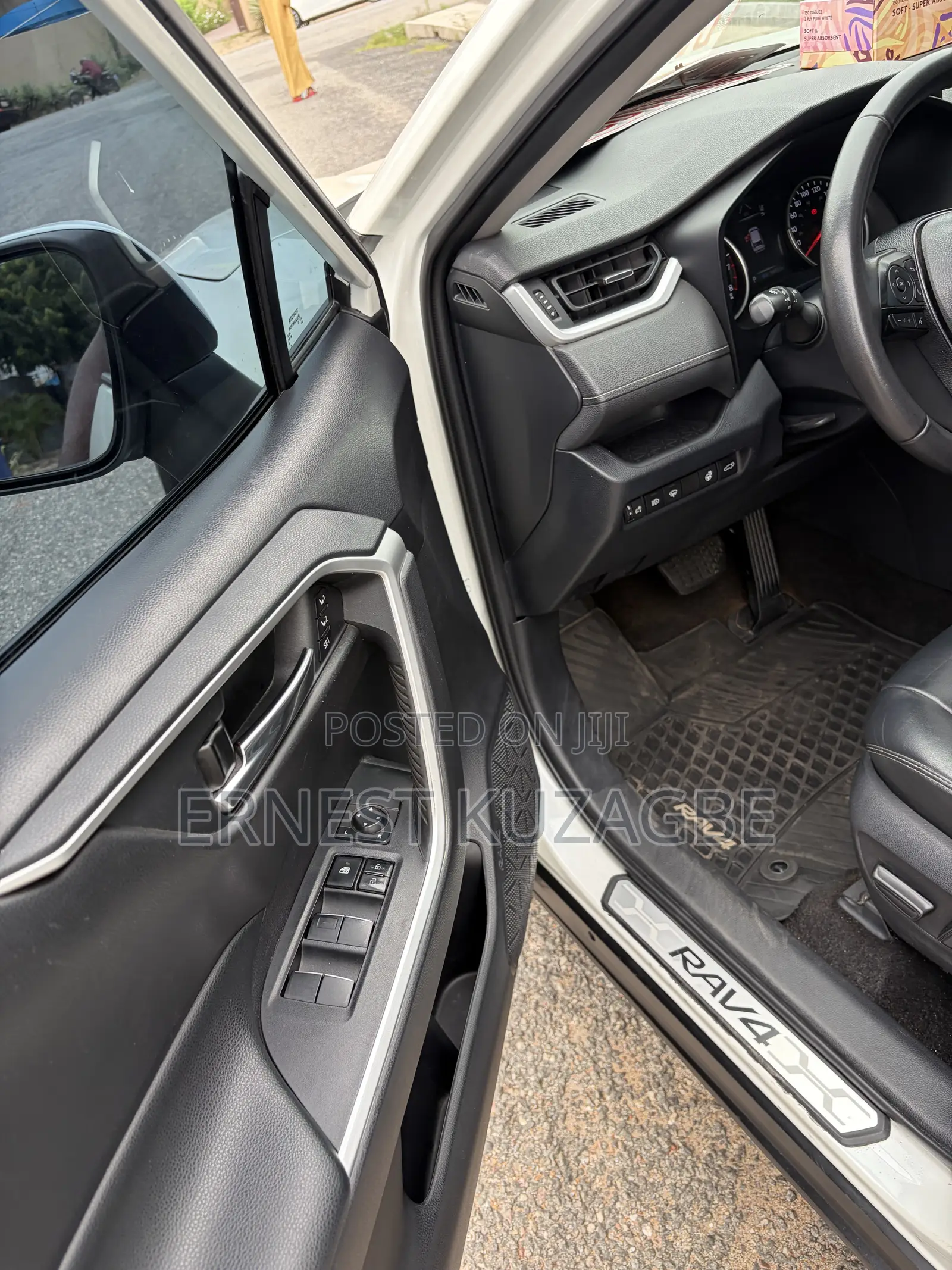 Toyota RAV4 2020 White