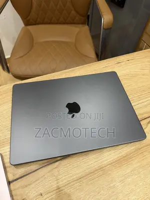 Laptop Apple MacBook Pro 2023 M3 36GB Apple M3 Pro SSD 512GB