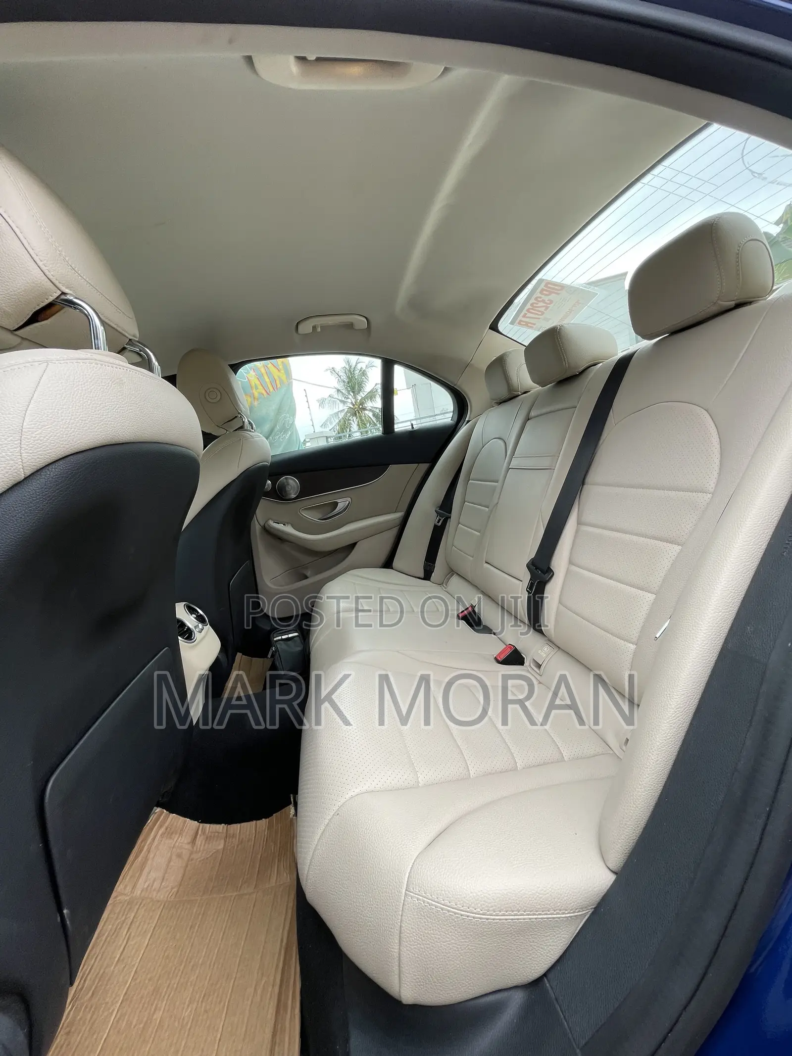 Mercedes-Benz C300 2017 Blue