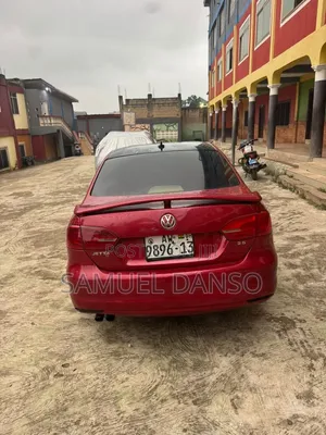Volkswagen Jetta 2012 Red