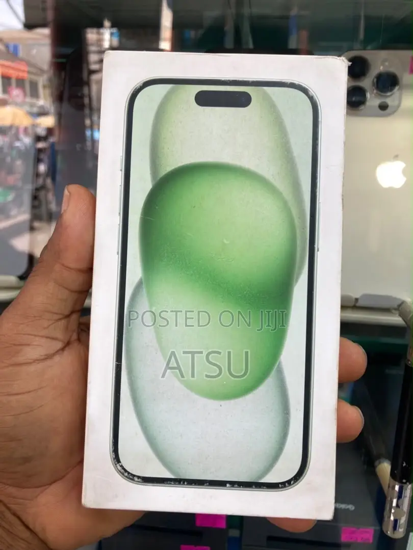New Apple iPhone 15 256 GB Green