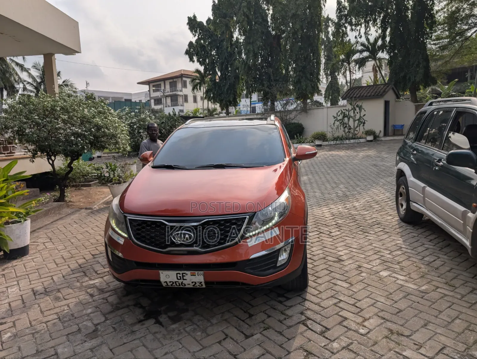 Kia Sportage 2012 Orange
