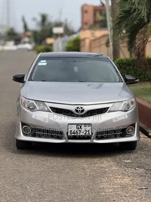 Toyota Camry 2014 Gray