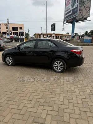 Toyota Corolla LE 4dr Sedan (1.8L 4cyl CVT) 2016 Black