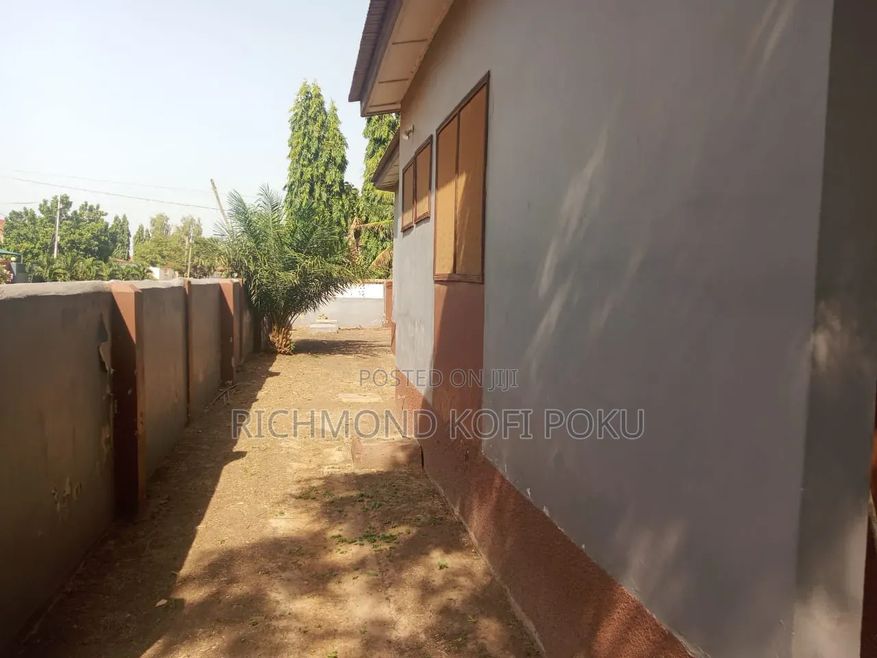 6bdrm House in Kofis Realty, Regimanuel Gray Estates for sale