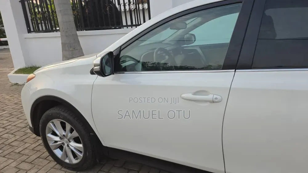 Toyota RAV4 2014 White