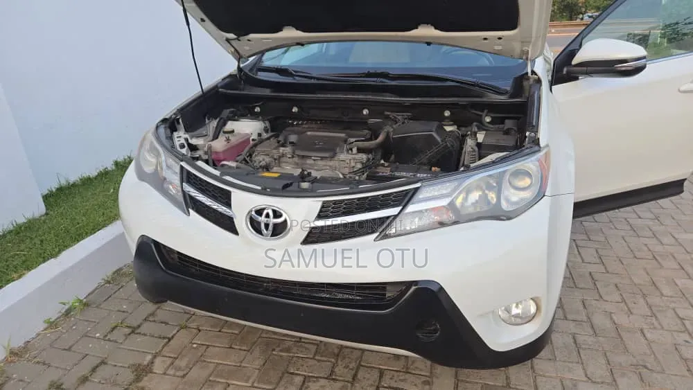 Toyota RAV4 2014 White