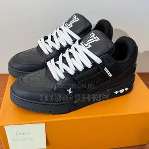 Original Louis Vuitton Trainer Black,white Lace