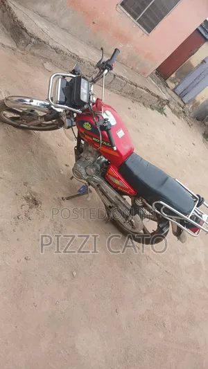 Royal RY125 2022 Red