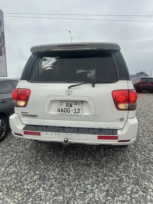 Toyota Sequoia 2010 White