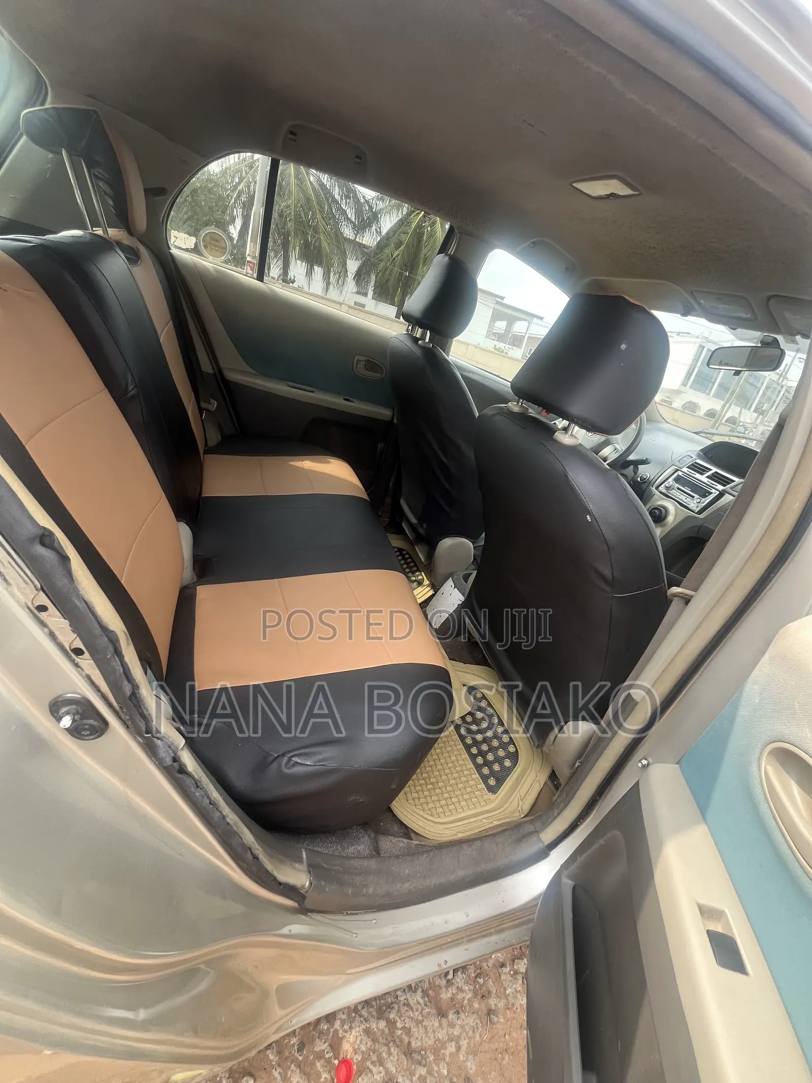 Toyota Vitz 2010 Brown