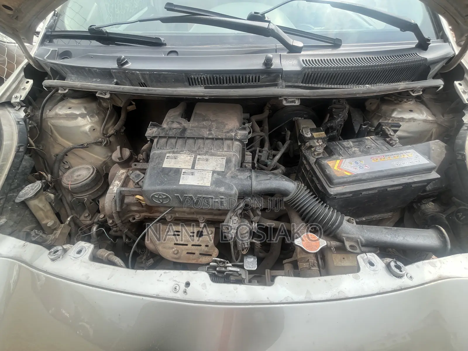 Toyota Vitz 2010 Brown