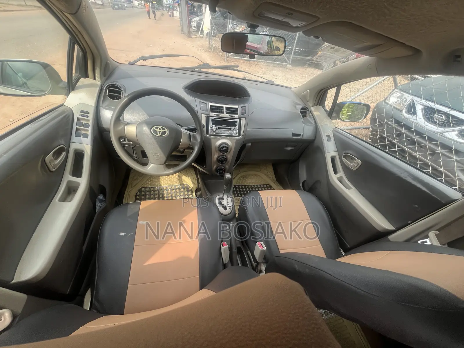 Toyota Vitz 2010 Brown