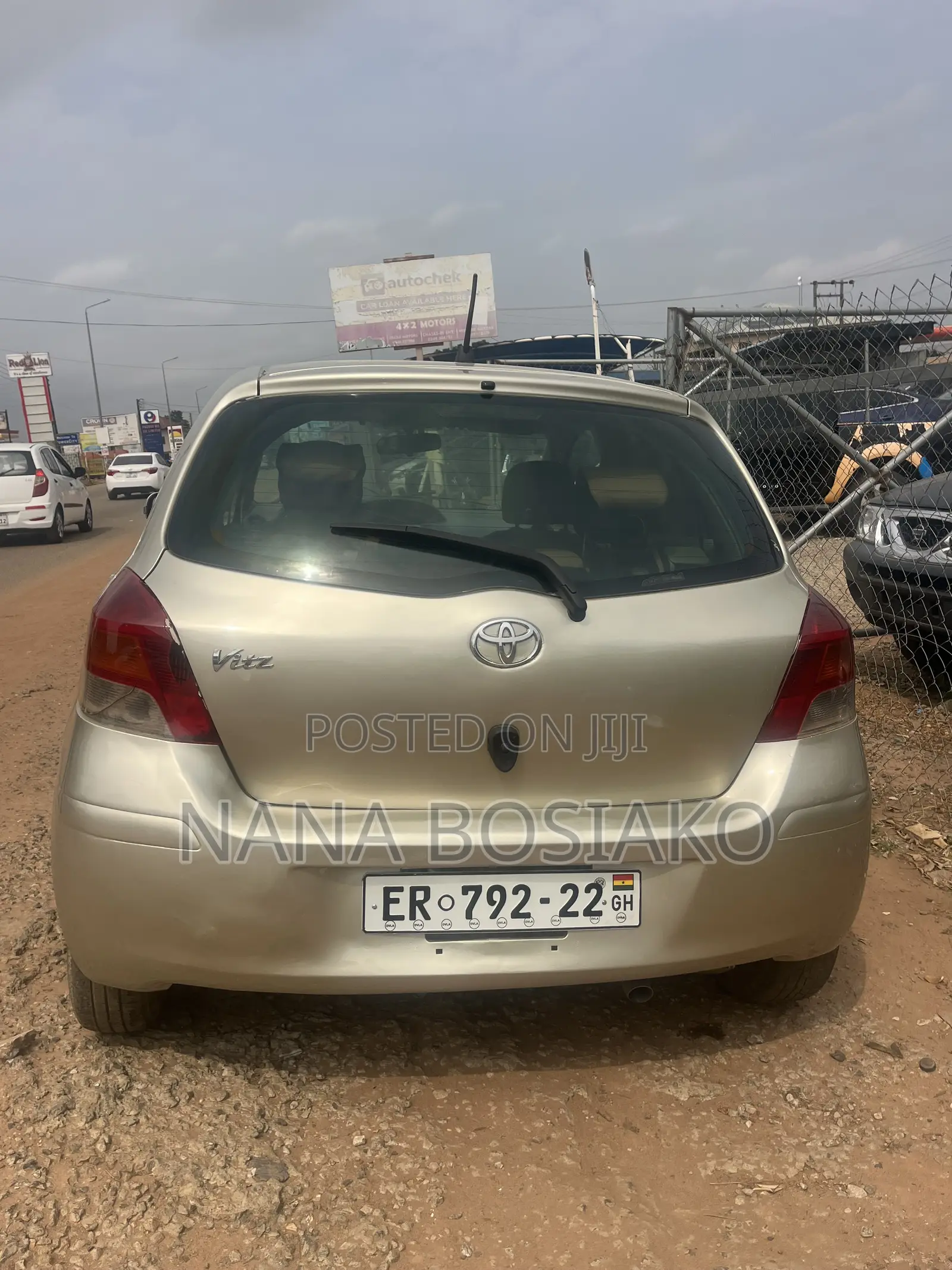 Toyota Vitz 2010 Brown