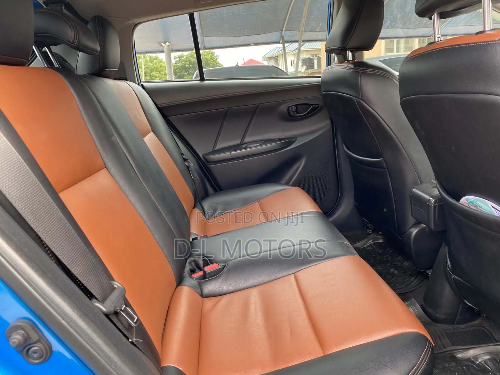 Toyota Yaris L Hatchback 5dr 2015 Blue