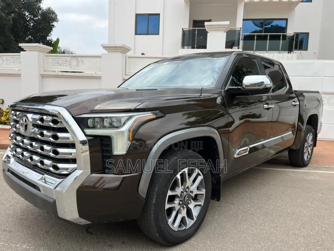 Toyota Tundra 1794 Edition CrewMax SB w/5.5' Bed 2025 Brown