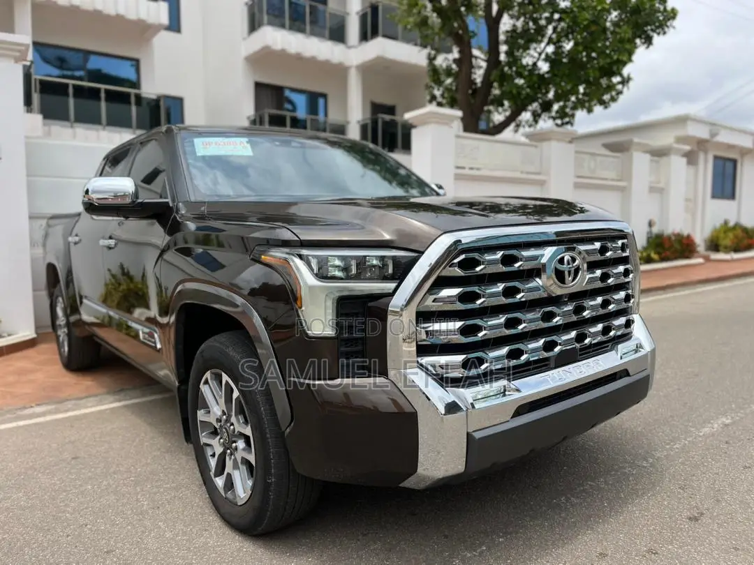 Toyota Tundra 1794 Edition CrewMax SB w/5.5' Bed 2025 Brown