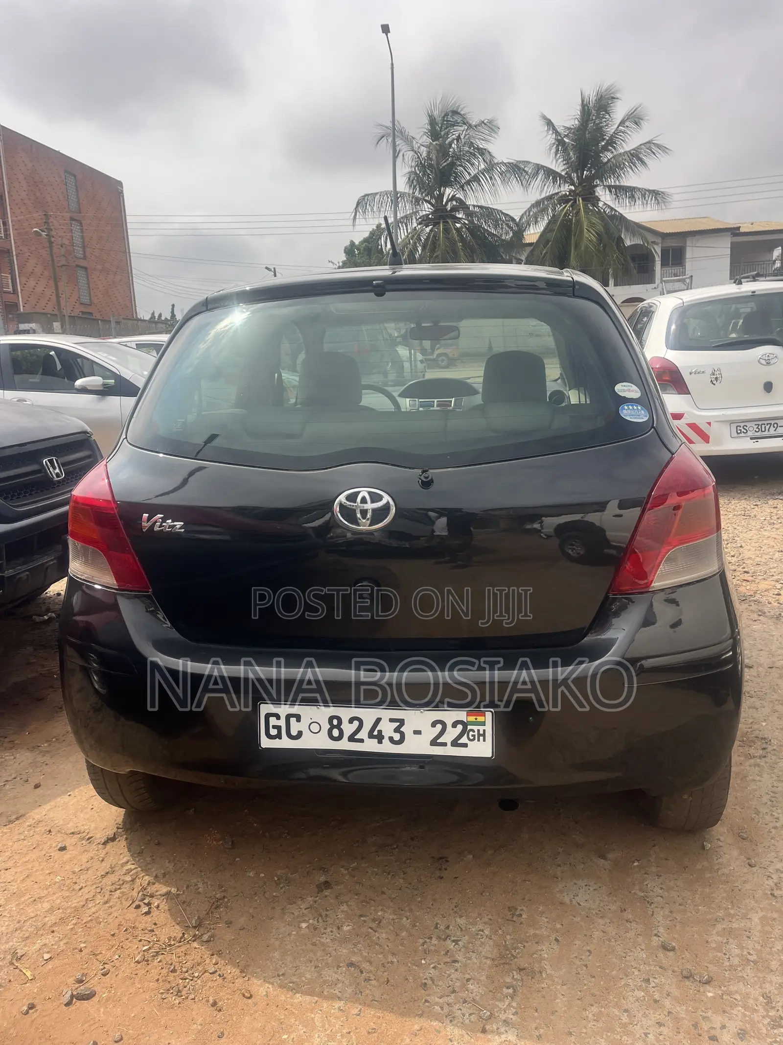 Toyota Vitz 2010 Black