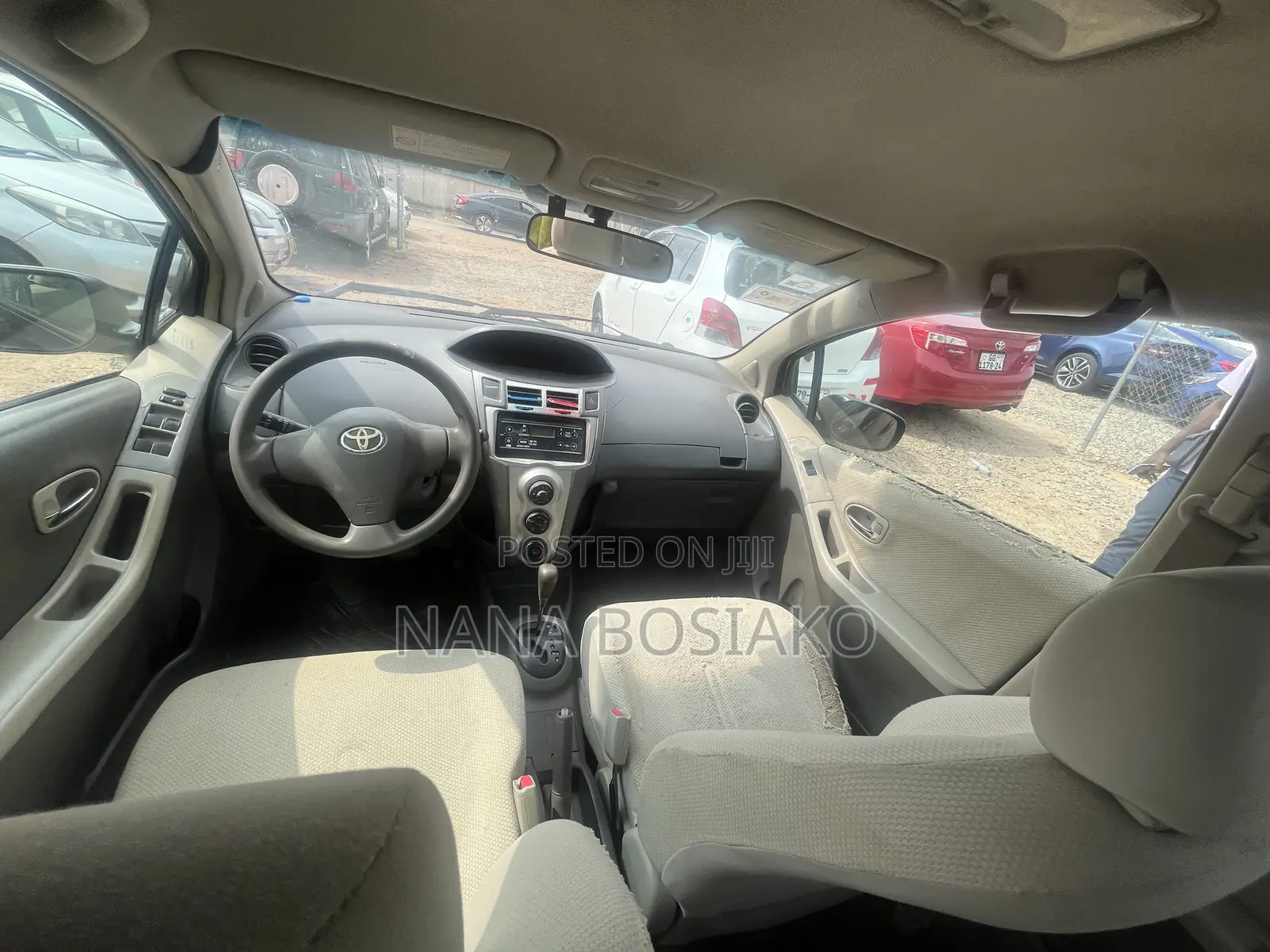 Toyota Vitz 2010 Black