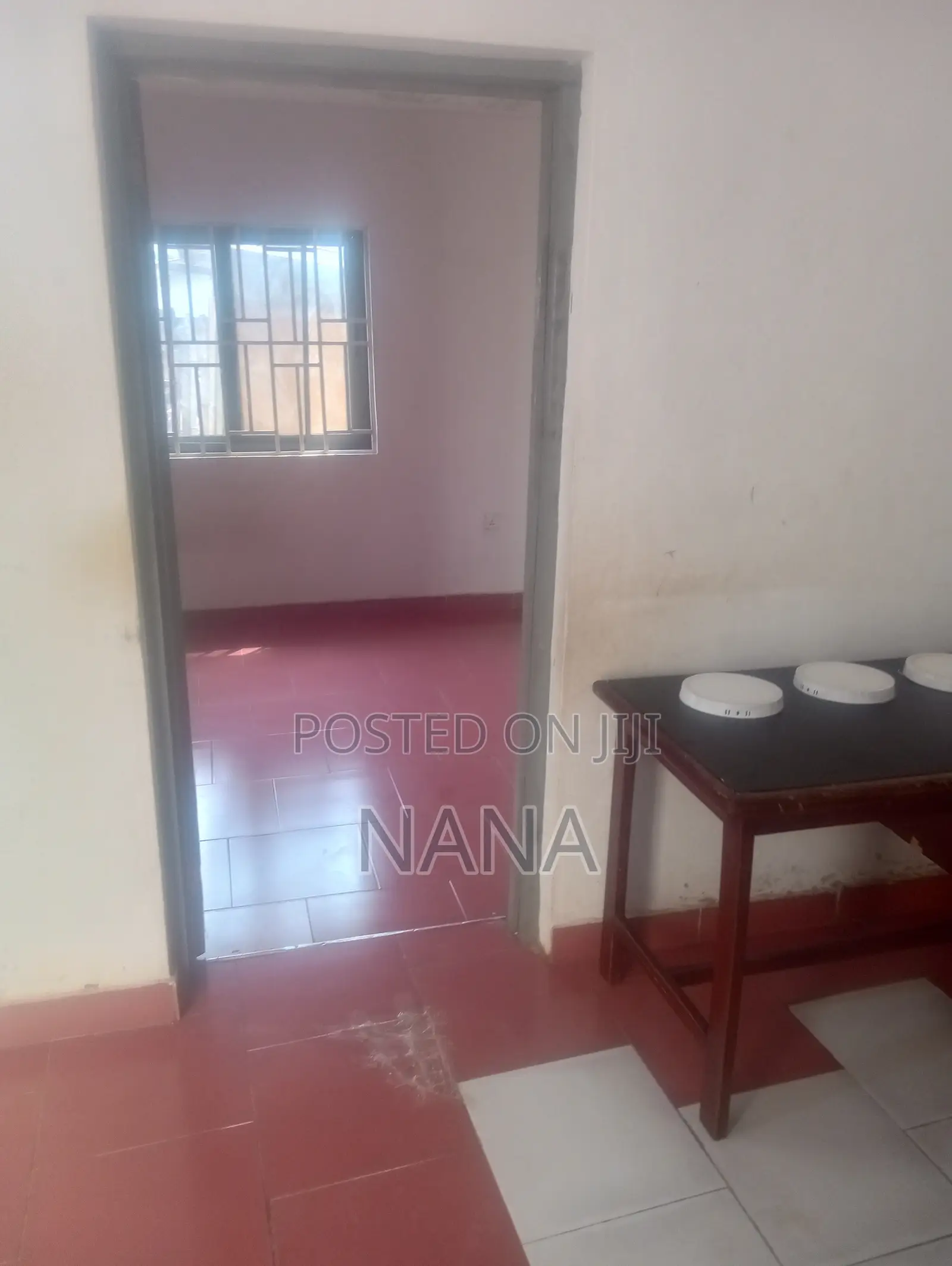 1bdrm Room & Parlour in Estate for rent