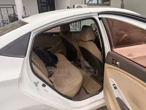 Hyundai Accent GLS 2012 White