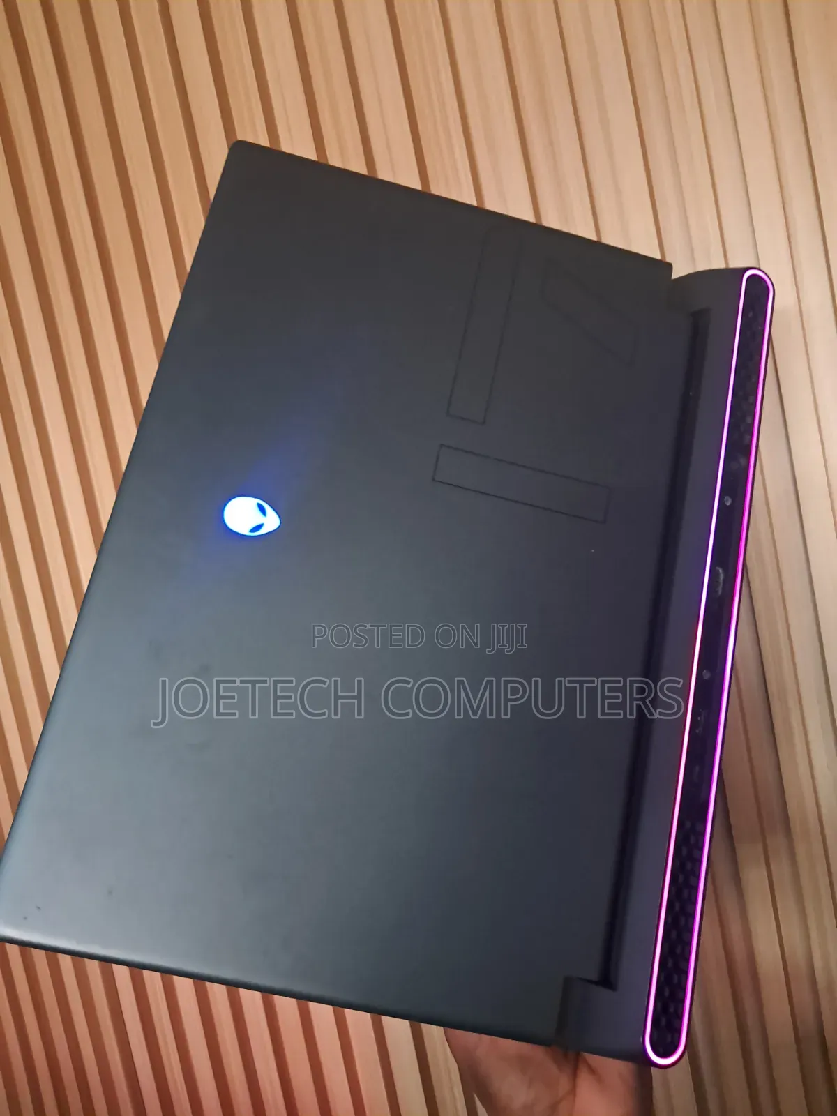 Laptop Alienware m17 R5 16GB AMD Ryzen 9 SSD 1T