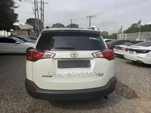 Toyota RAV4 2015 White