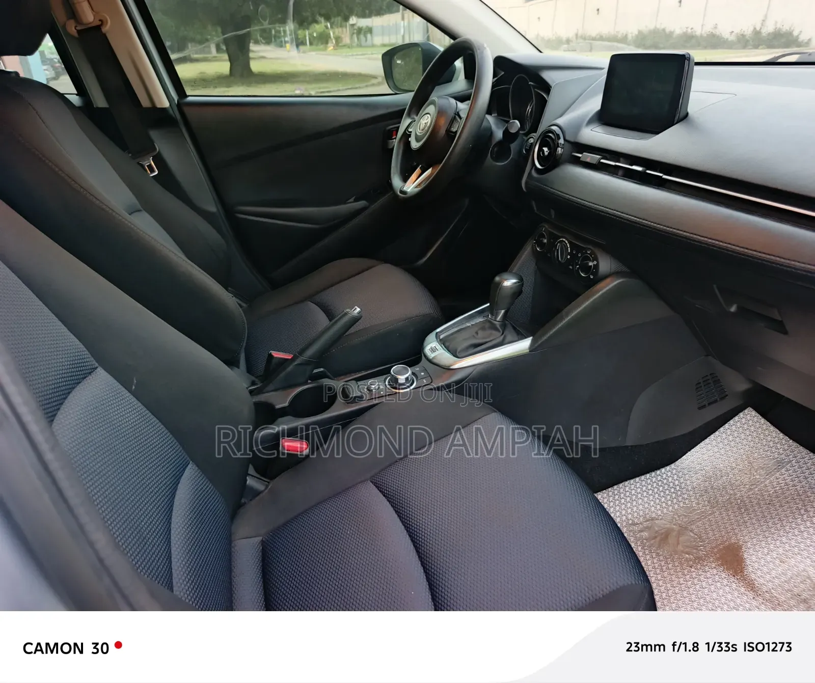 Toyota Yaris iA 1.5 FWD 2019 Silver