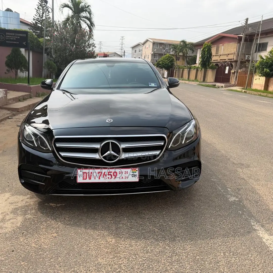 Mercedes-Benz E300 4Matic AWD Sedan (2.0L 4cyl 9A) 2017 Black