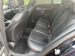 Mercedes-Benz E300 4Matic AWD Sedan (2.0L 4cyl 9A) 2017 Black