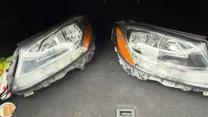 Halogen Headlights C300 Mercedes 2017