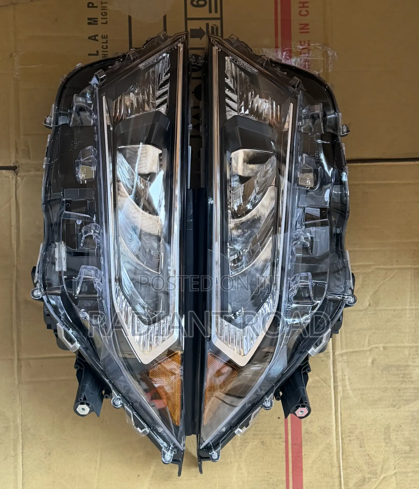Toyota RAV4 2020 Headlights