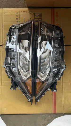 Toyota RAV4 2020 Headlights