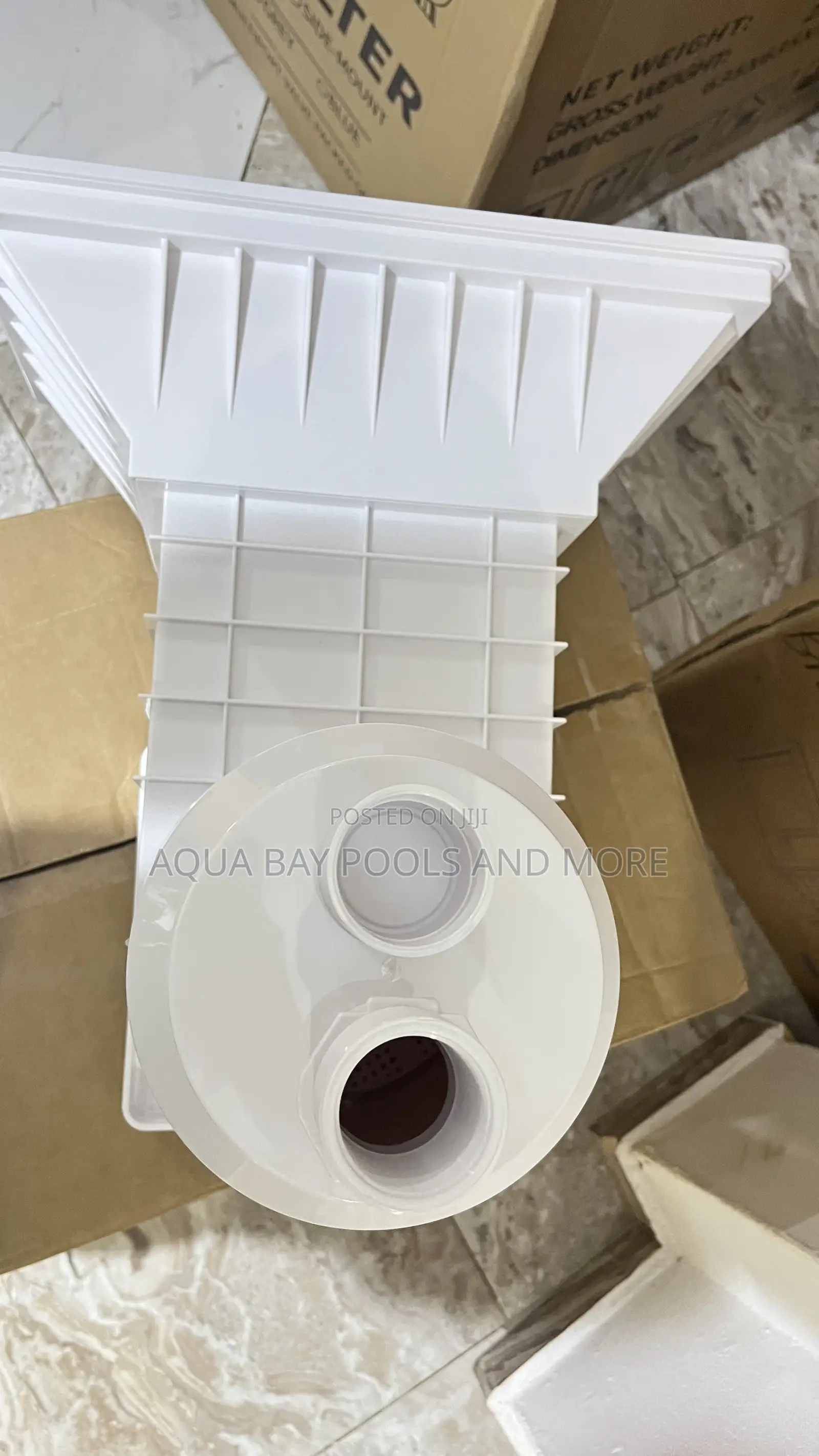 Short Throat Swimming Pool Skimmers Available