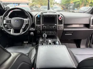 Ford F-150 XLT 4x4 Regular Cab Styleside 8 ft. box 141 in. WB 2019 White