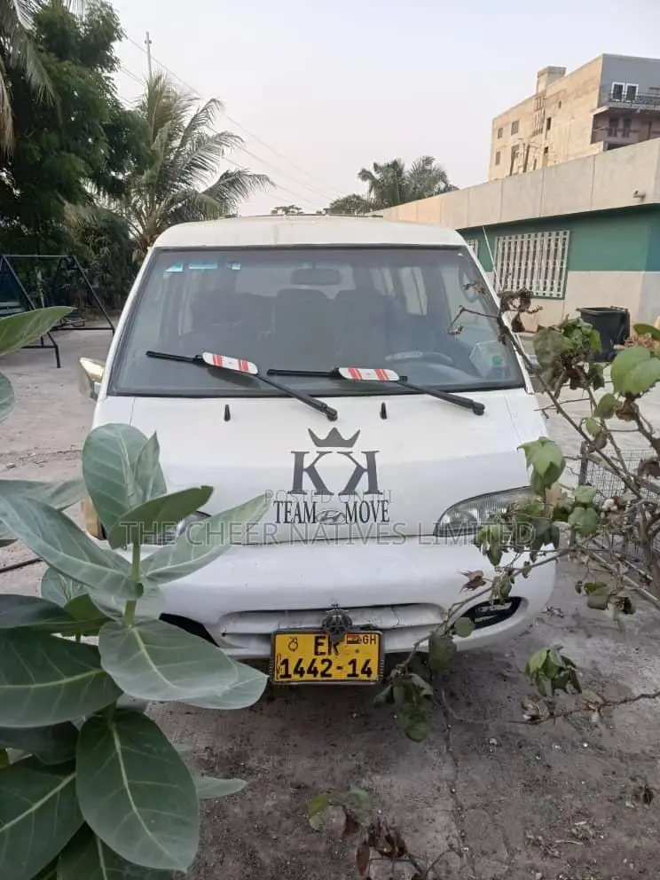Hyundai H-100 2003 White